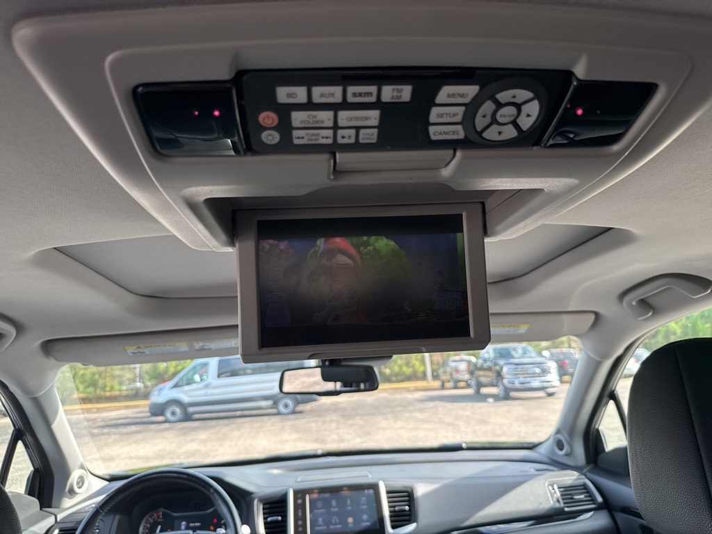 2016 Honda Pilot Touring photo 25