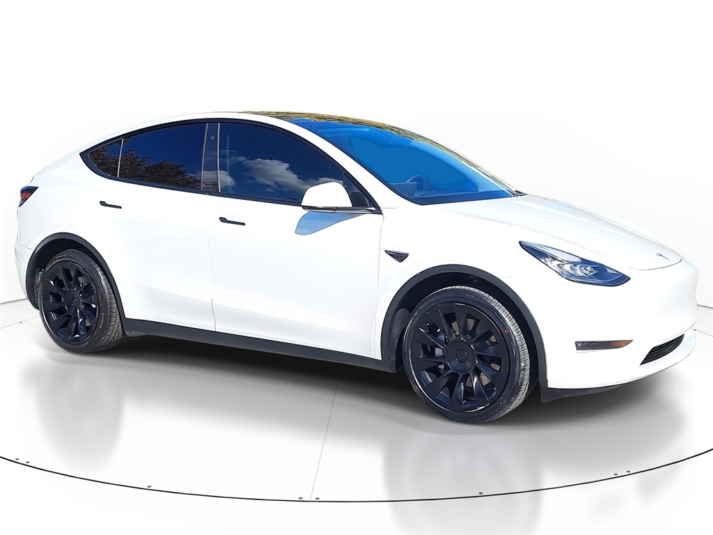 Used 2022 Tesla Model Y Long Range with VIN 7SAYGDEE8NF310841 for sale in Royal Palm Beach, FL