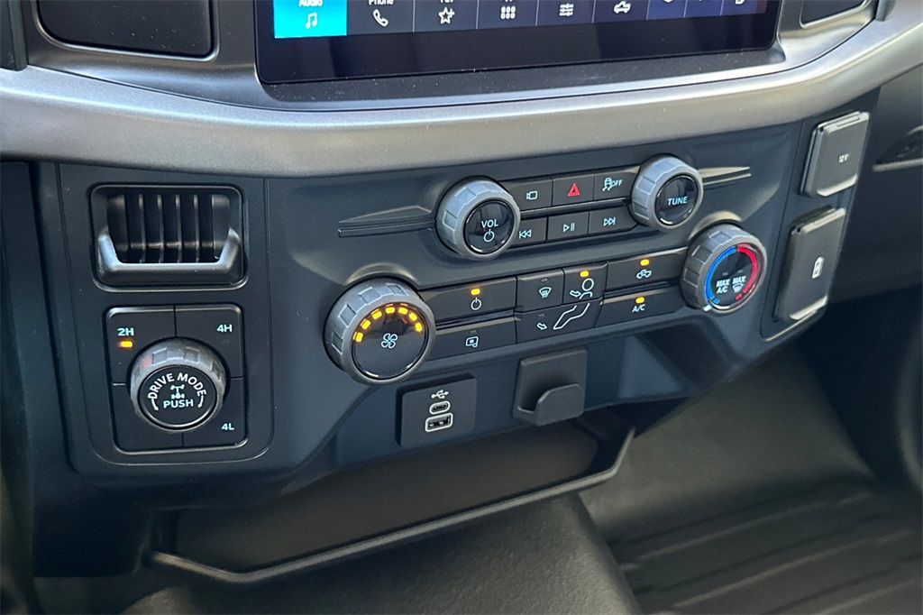 2025 Ford F-150 XL photo 18