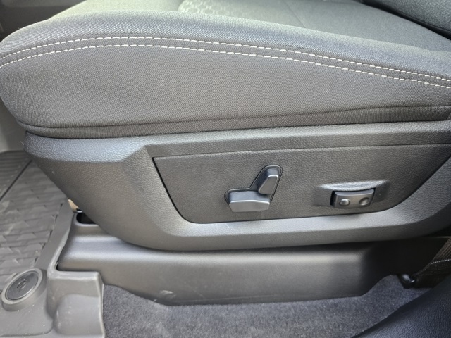 2026 Ram 3500 Big Horn photo 17