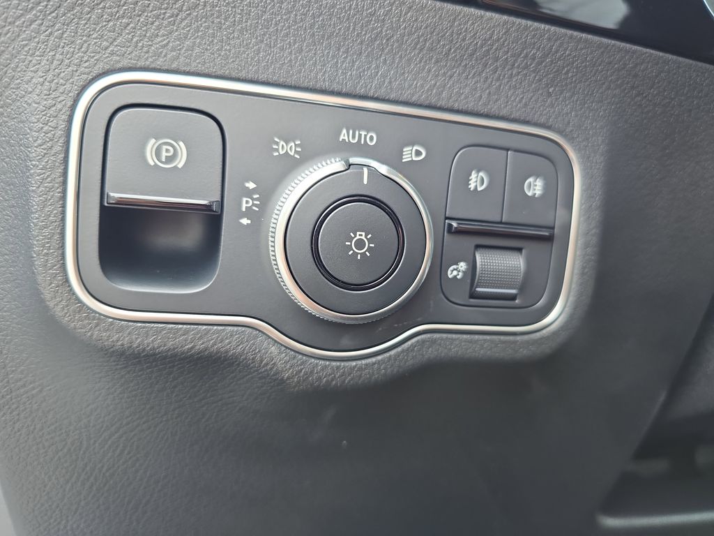 2022 Mercedes Benz GLA 250 photo 25