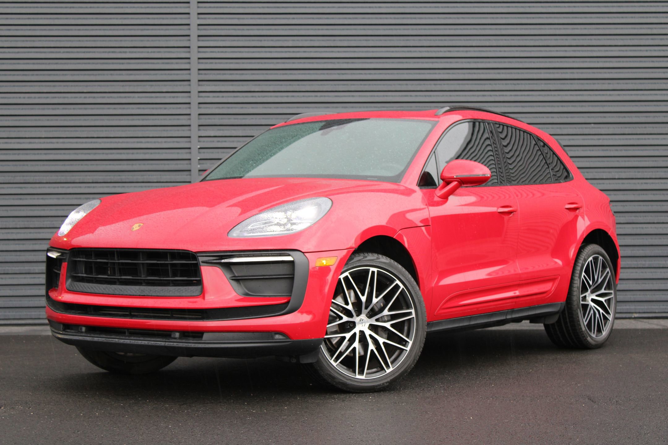 2022 Porsche Macan Base