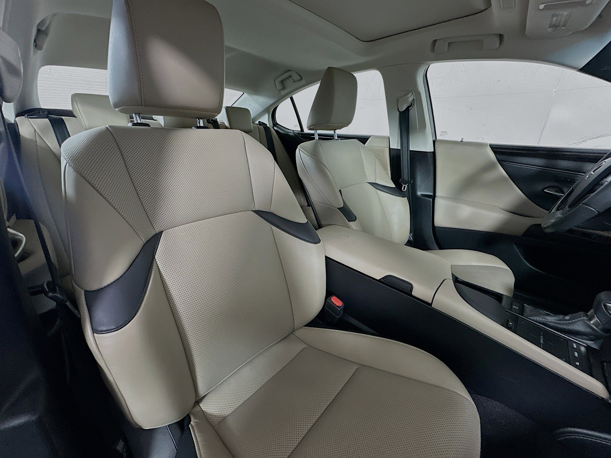 2019 Lexus ES 350 photo 25