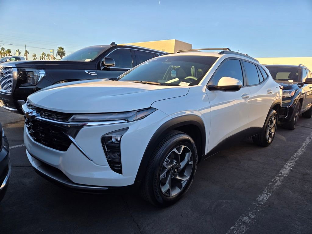 2025 Chevrolet Trax LT