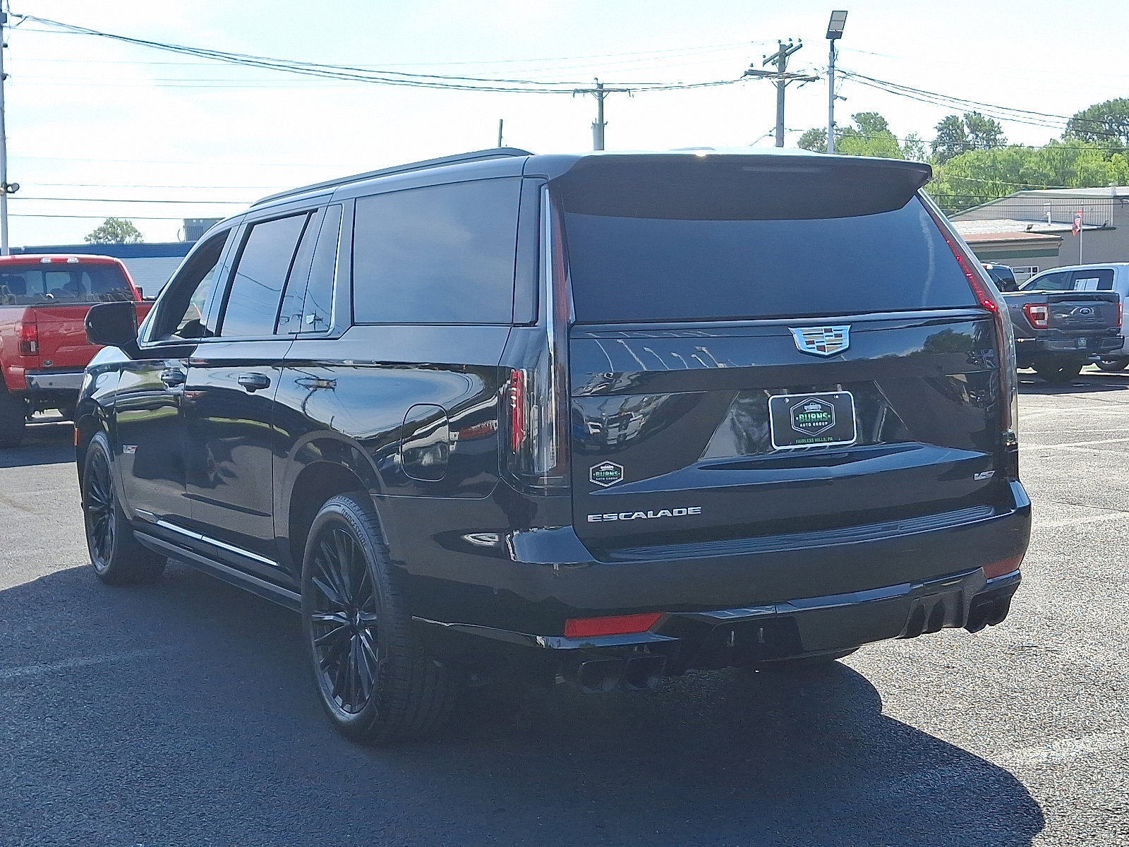 2024 Cadillac Escalade ESV V-Series photo 5