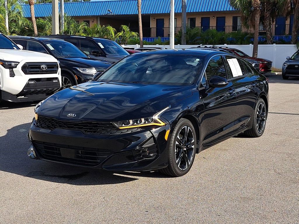 2021 Kia K5 GT-Line photo 2