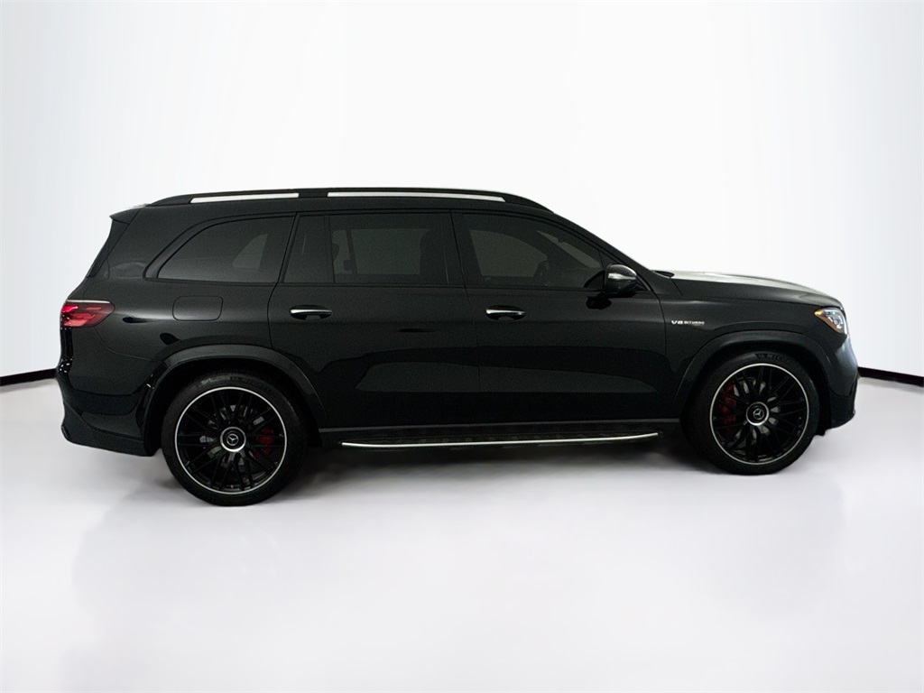 2025 Mercedes Benz GLS AMG 63 photo 3
