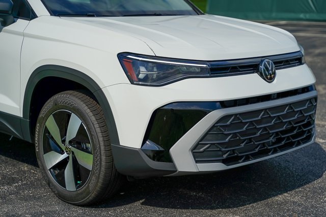 2025 Volkswagen Taos S photo 37
