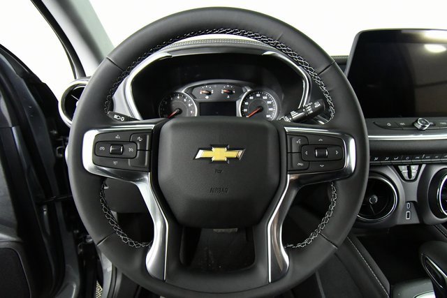 2026 Chevrolet Blazer 3LT photo 2