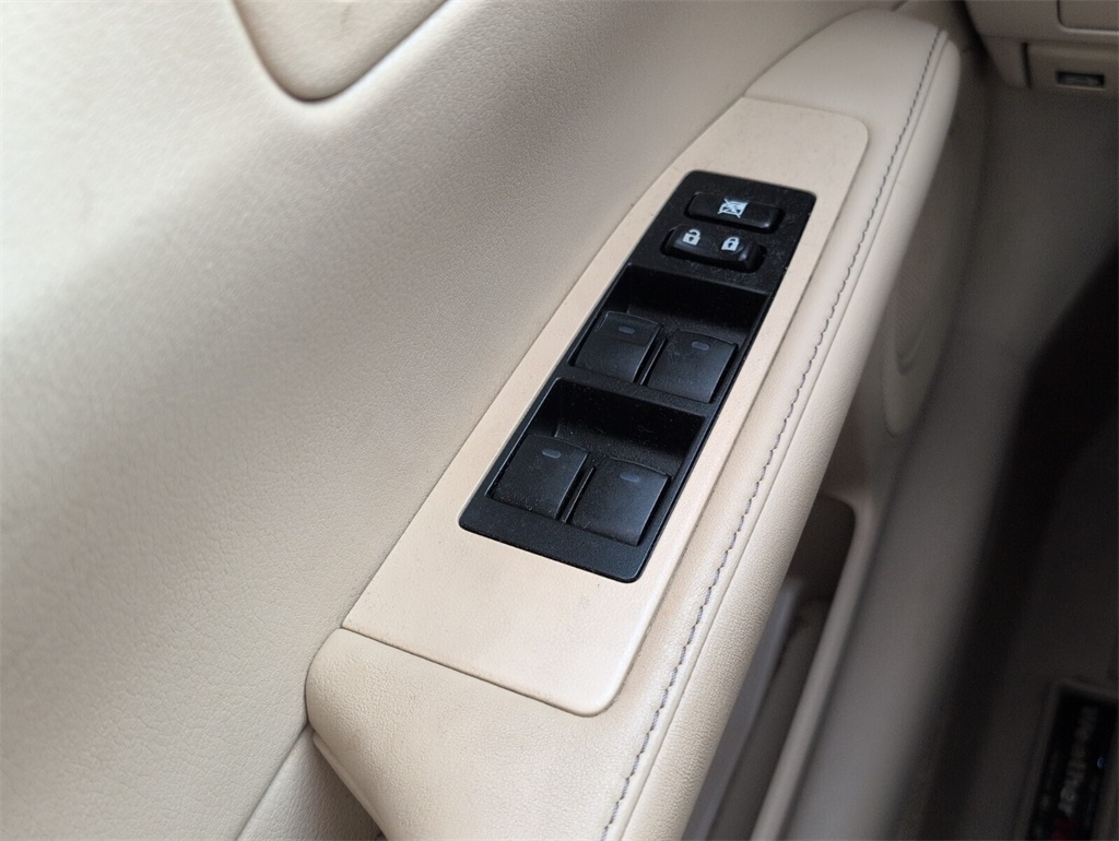 2015 Lexus ES 350 photo 28