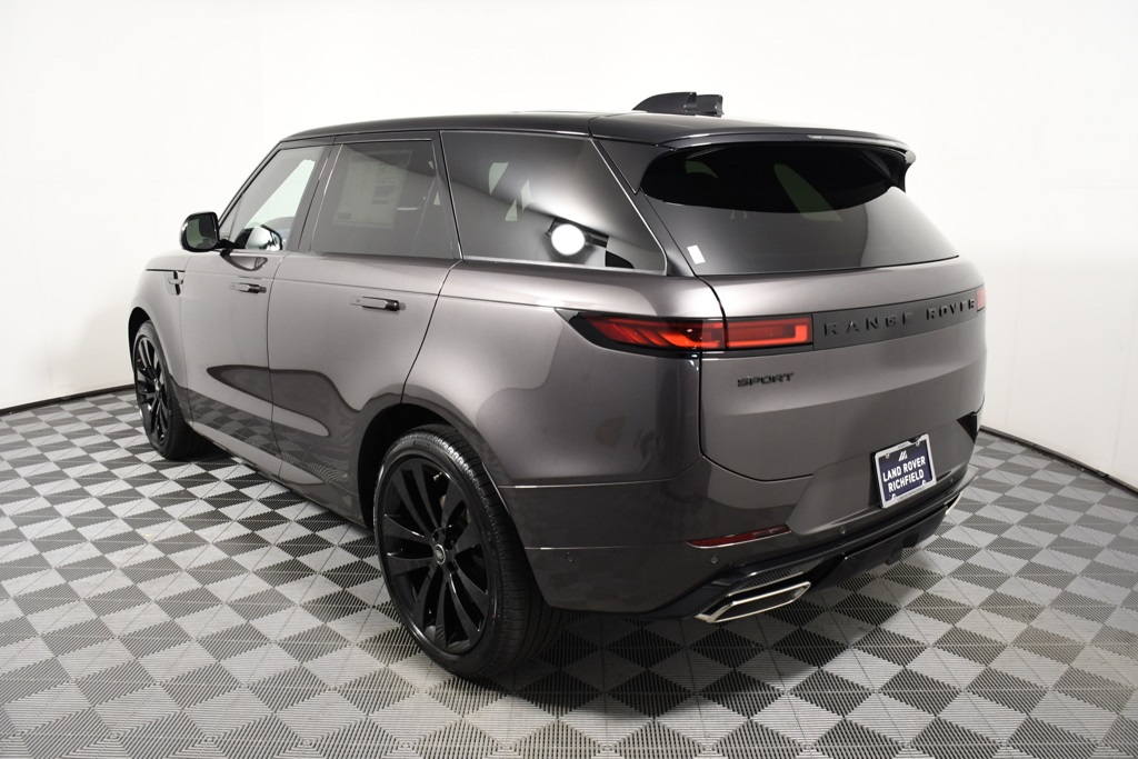 2025 Land Rover Range Rover Sport SE photo 4