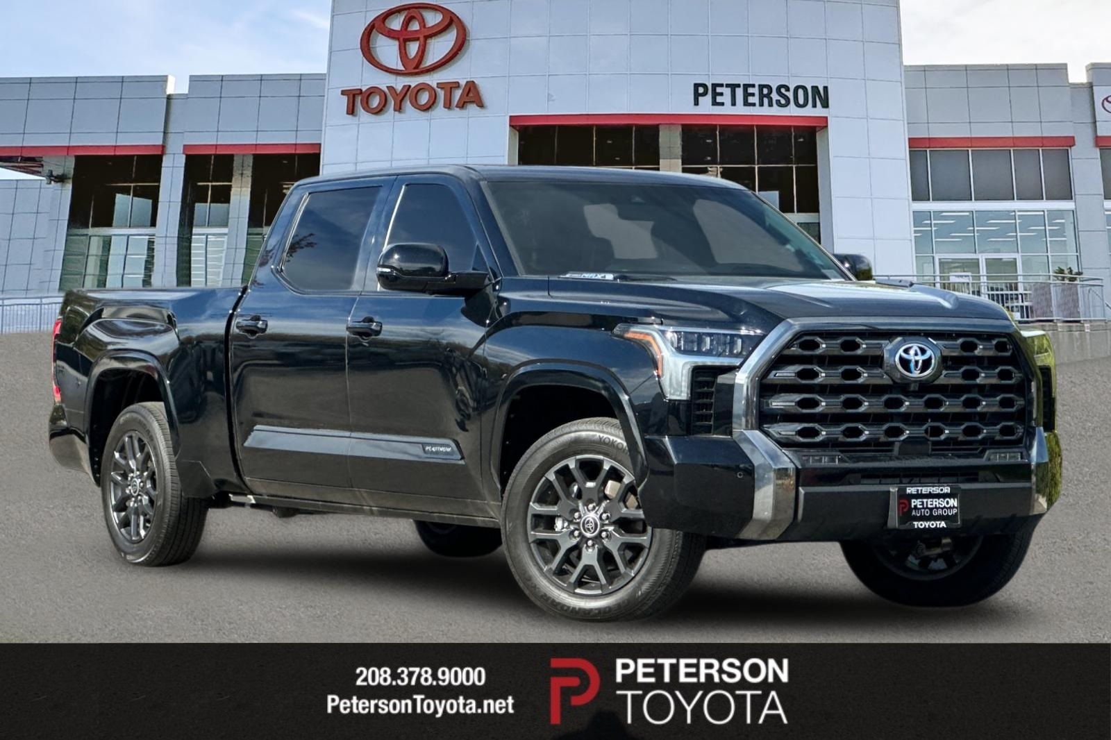 2023 Toyota Tundra Platinum's photo