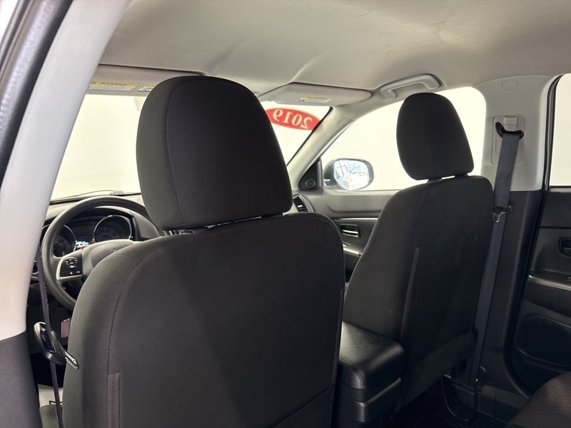 2019 Mitsubishi Outlander Sport ES photo 17
