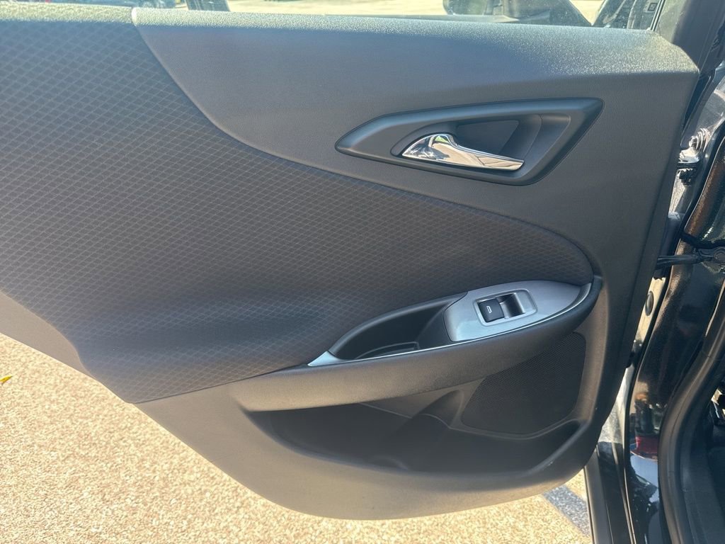 2022 Chevrolet Malibu LS photo 14