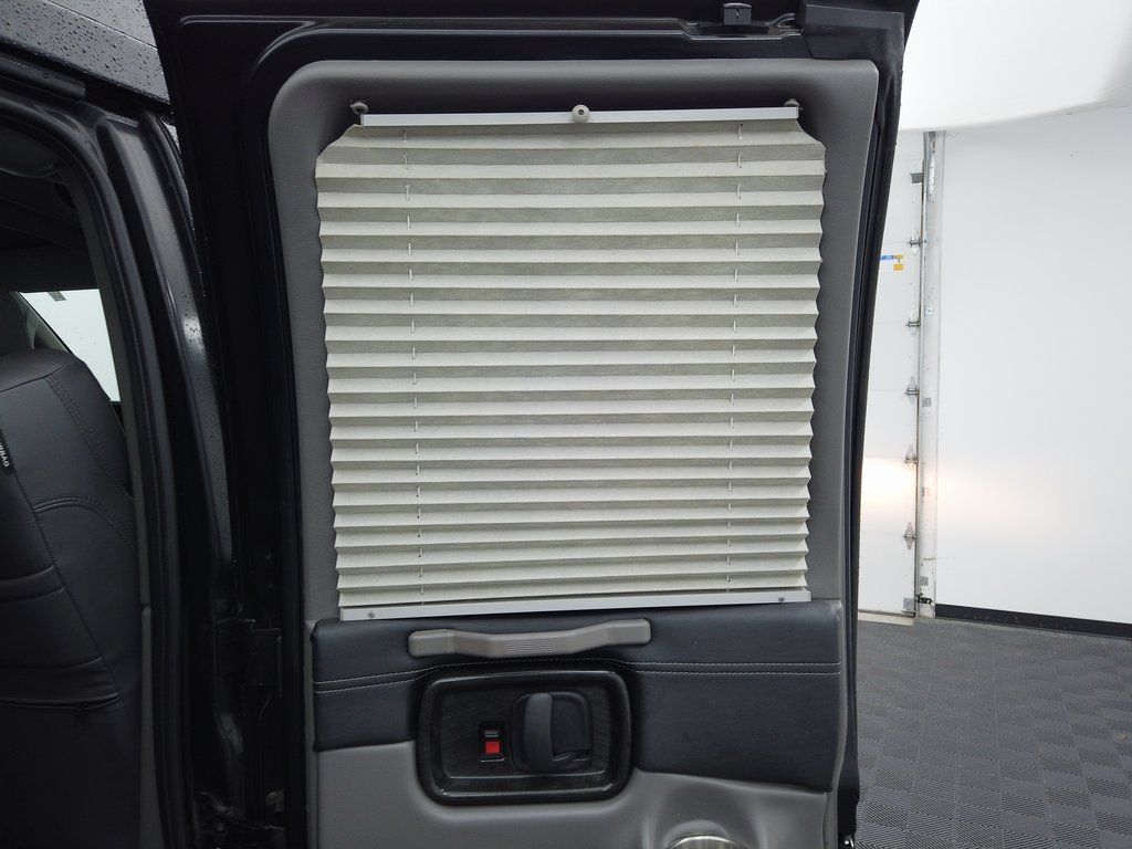 2023 Chevrolet Express photo 41