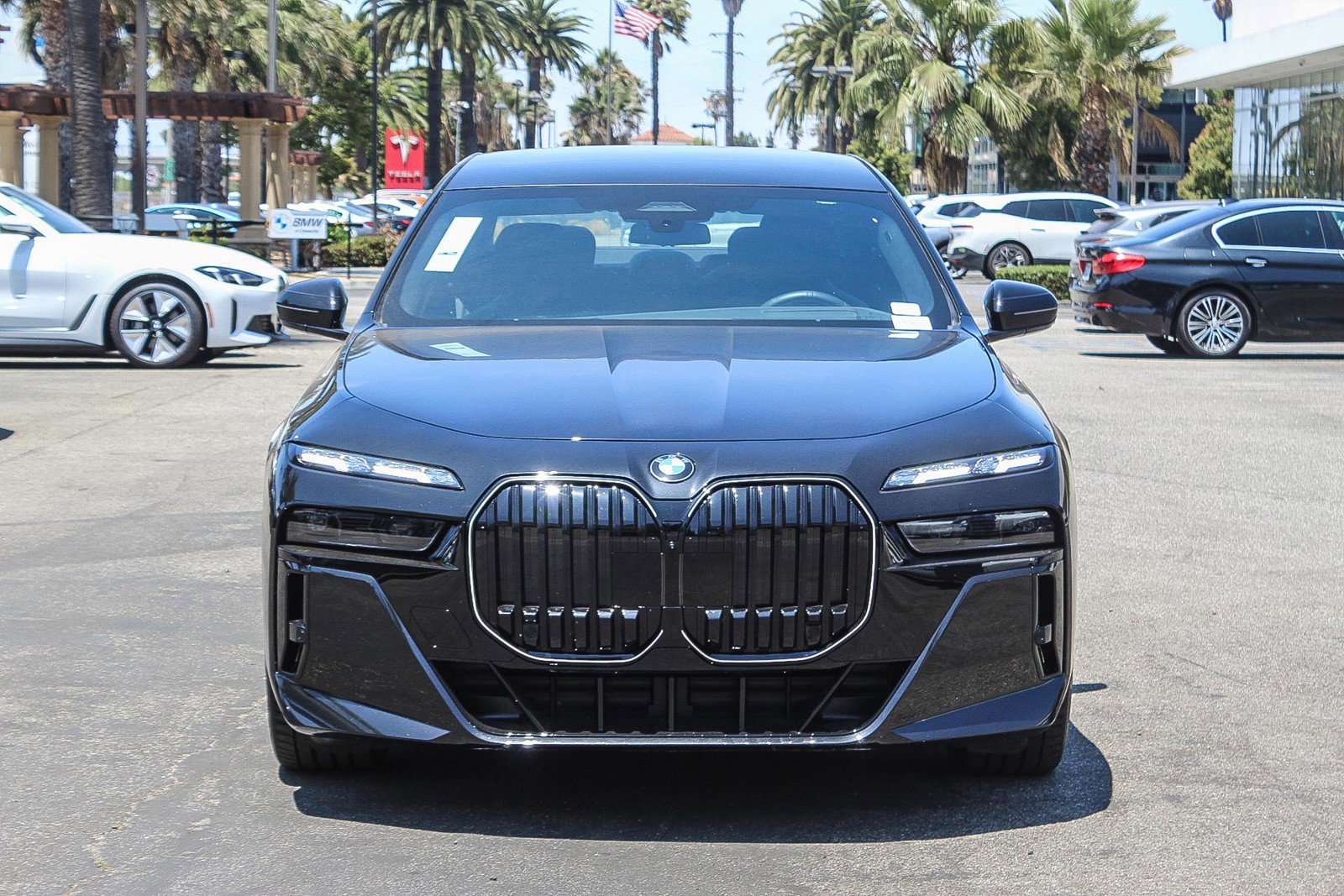 New 2025 Black Sapphire Metallic BMW 740i image 2
