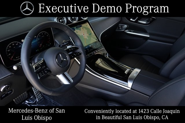 2025 Mercedes Benz GLC 300 photo 2