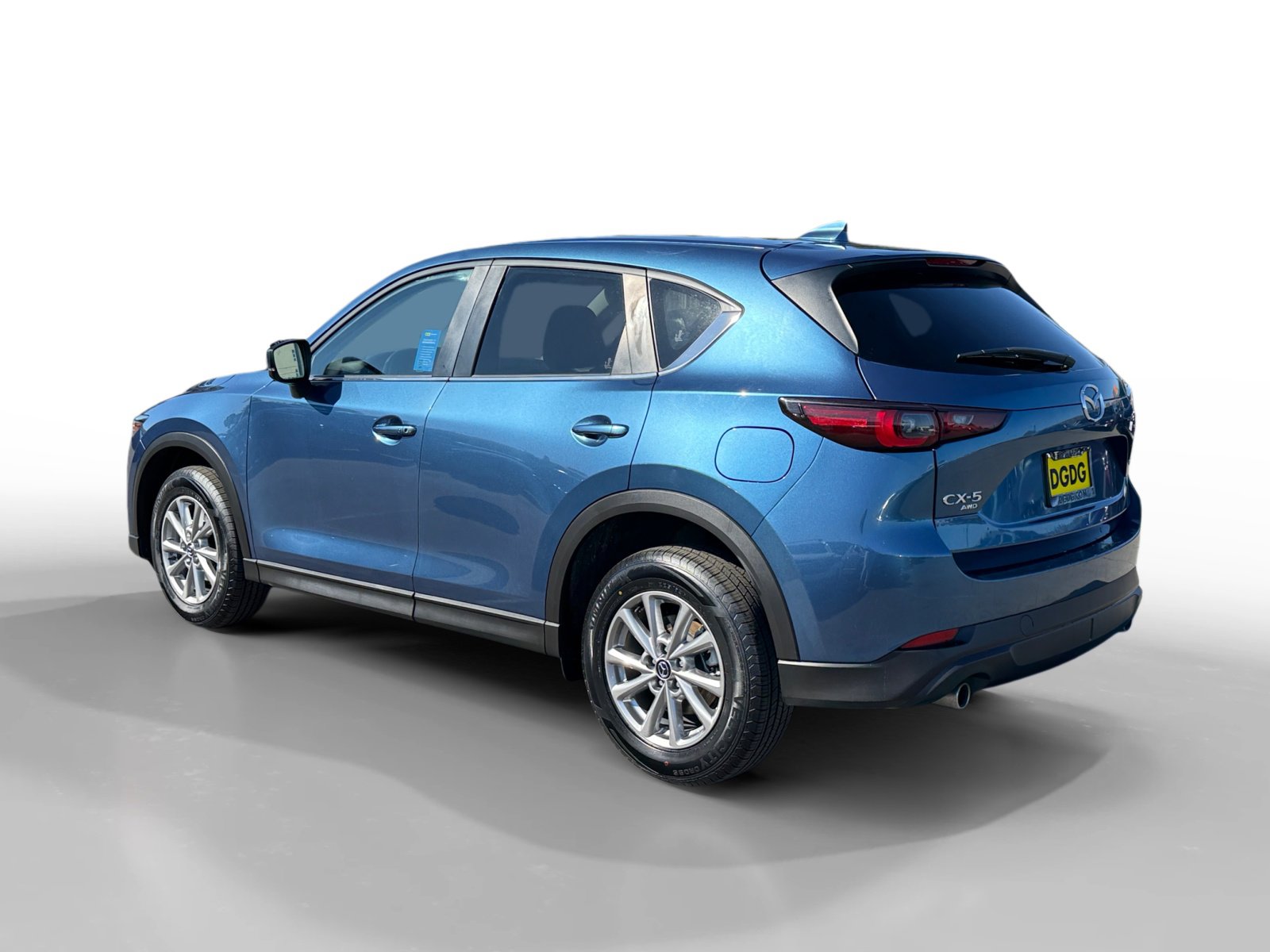 2023 Mazda CX-5 2.5 S Preferred photo 3