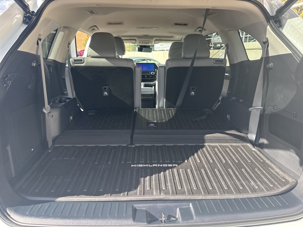 2023 Toyota Highlander Limited Platinum XLE XSE photo 19