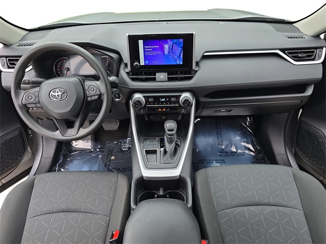 2024 Toyota RAV4 XLE photo 9