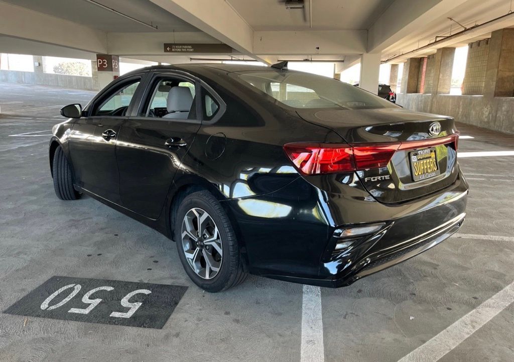 2019 Kia Forte LXS photo 4