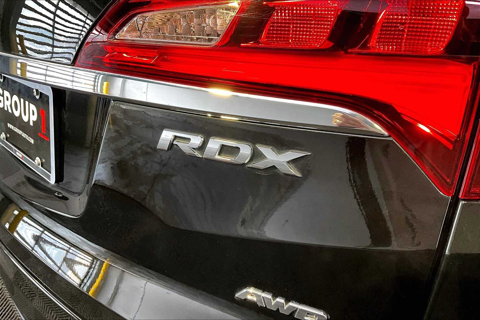 2018 Acura RDX Advance photo 9