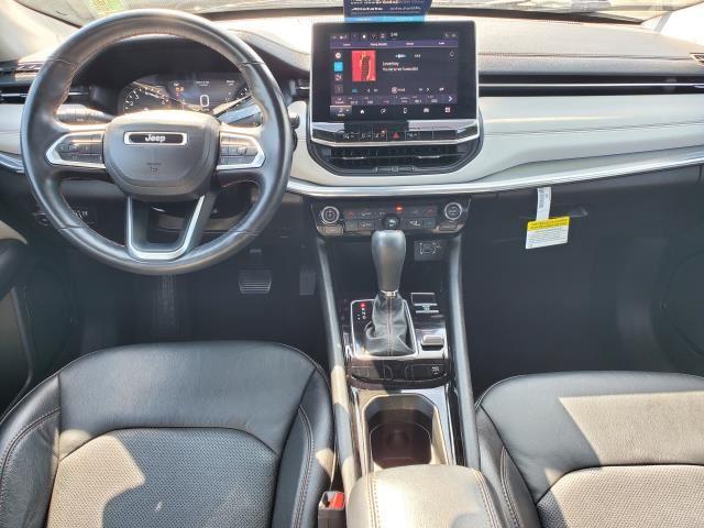 2022 Jeep Compass Limited photo 18