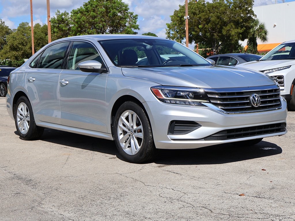 2020 Volkswagen Passat 2.0T SE photo 2