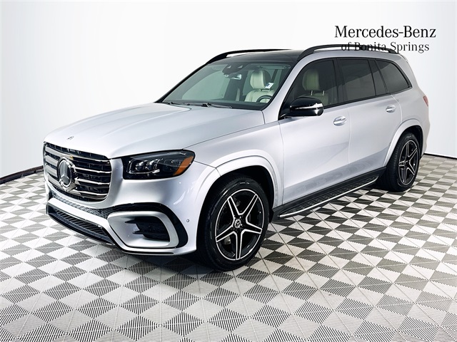 2024 Mercedes Benz GLS 450 4MATIC photo 3