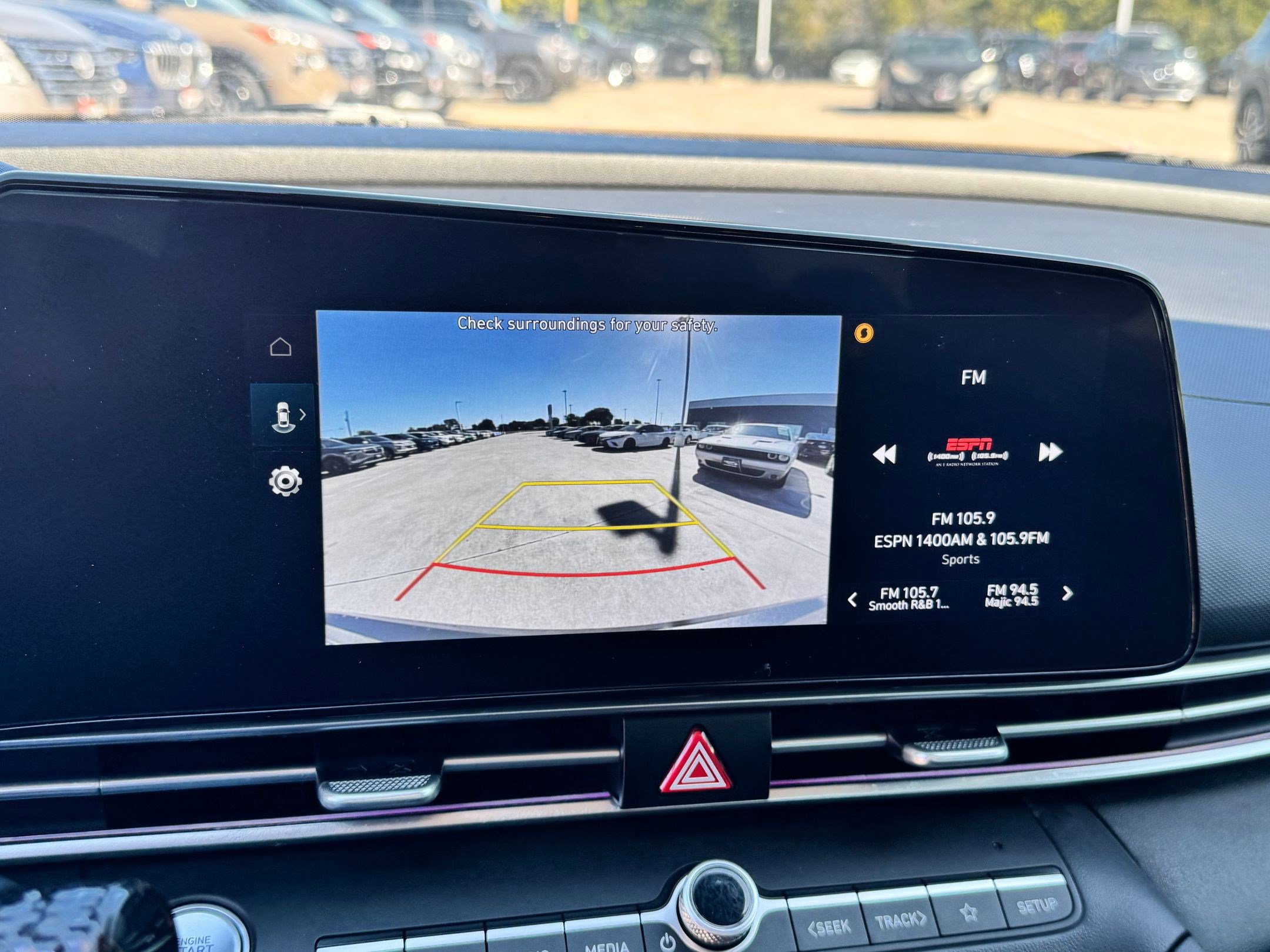 2025 Hyundai Elantra SEL Convenience photo 19