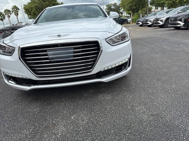 2017 GENESIS G90 Premium's photo
