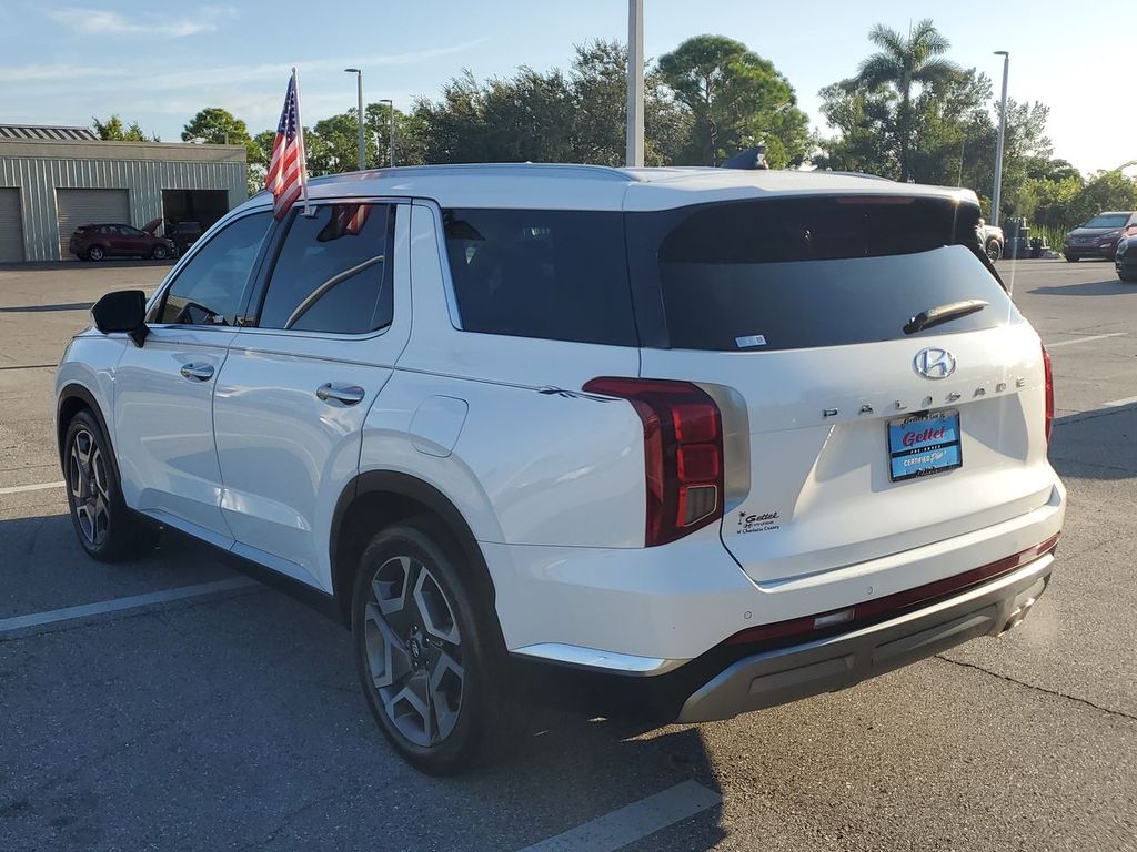 2024 Hyundai Palisade Limited photo 13