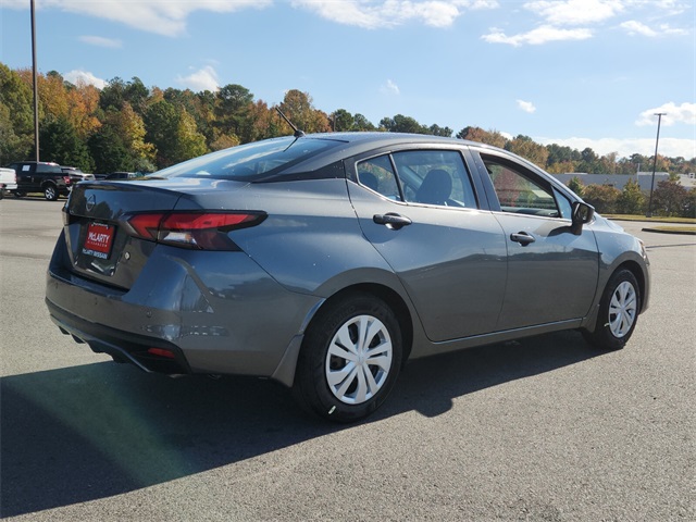 2025 Nissan Versa S photo 3
