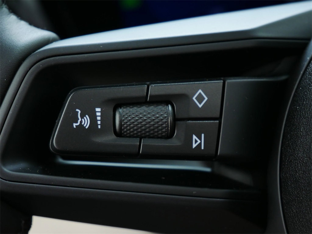 2025 Porsche Macan Electric 4 photo 20