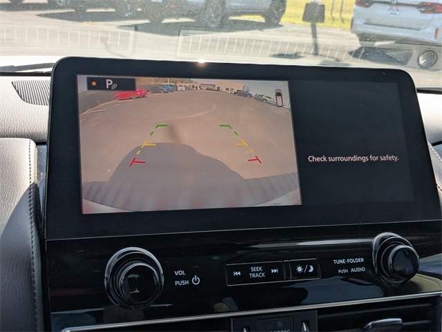 2022 Nissan Armada SV photo 17