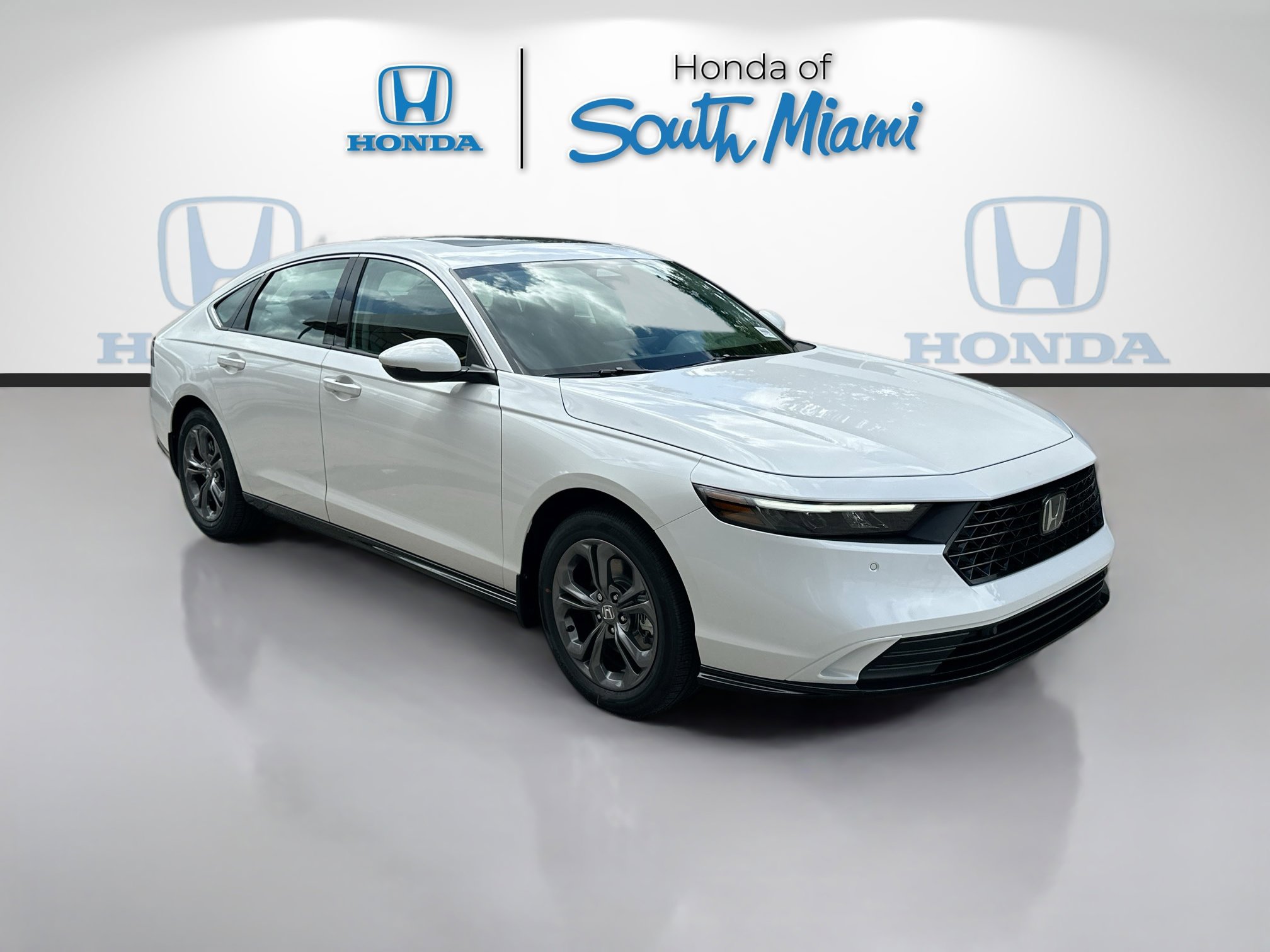2025 Honda Accord Hybrid EX-L's photo