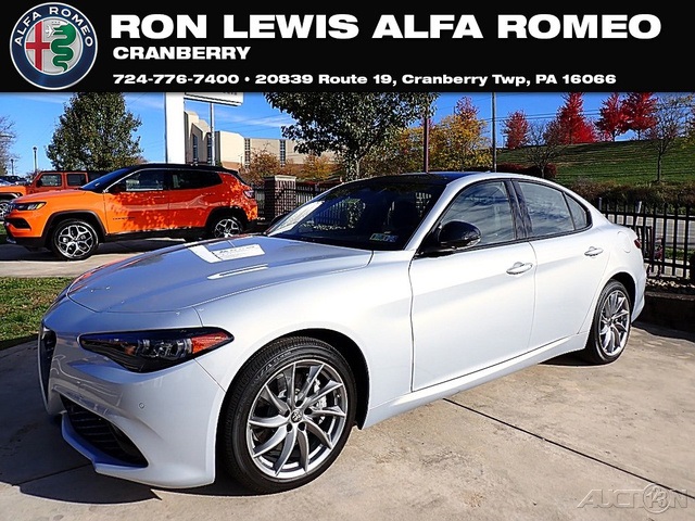 2025 Alfa Romeo Giulia Base