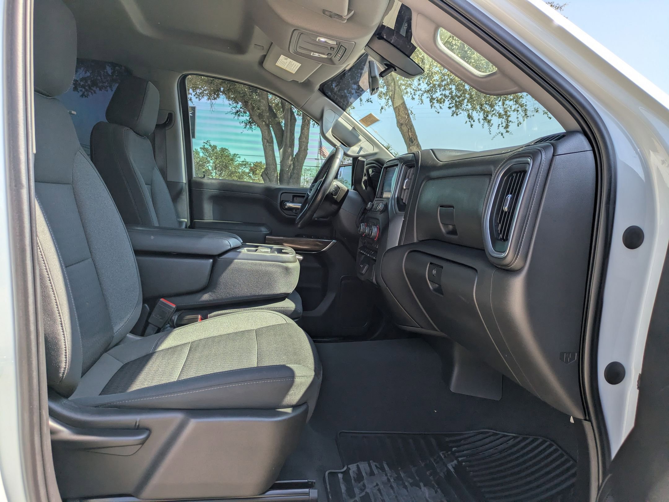 2021 Chevrolet Silverado 1500 LT photo 27