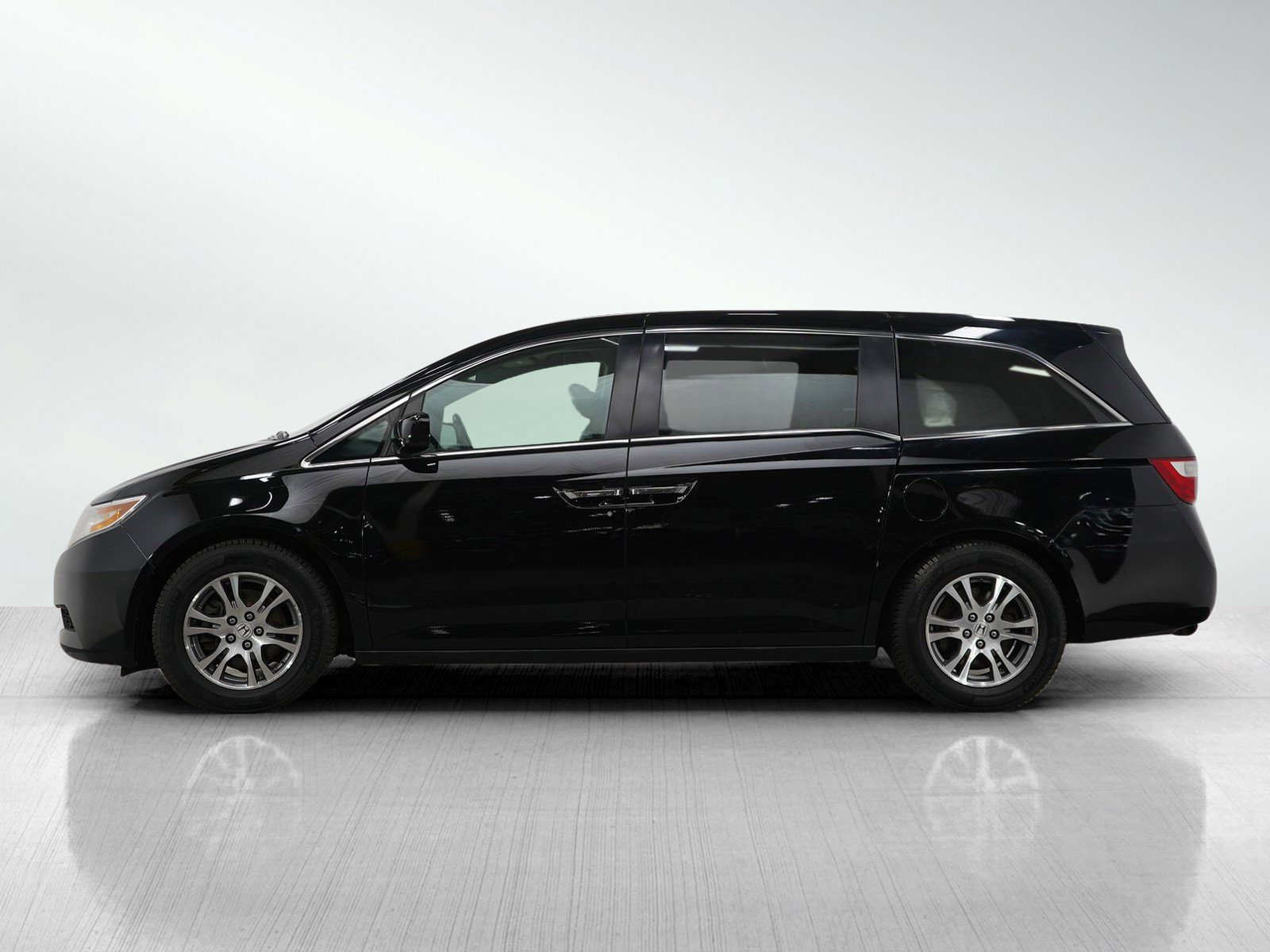 Used 2012 Honda Odyssey EX-L with VIN 5FNRL5H67CB045401 for sale in Burnsville, Minnesota