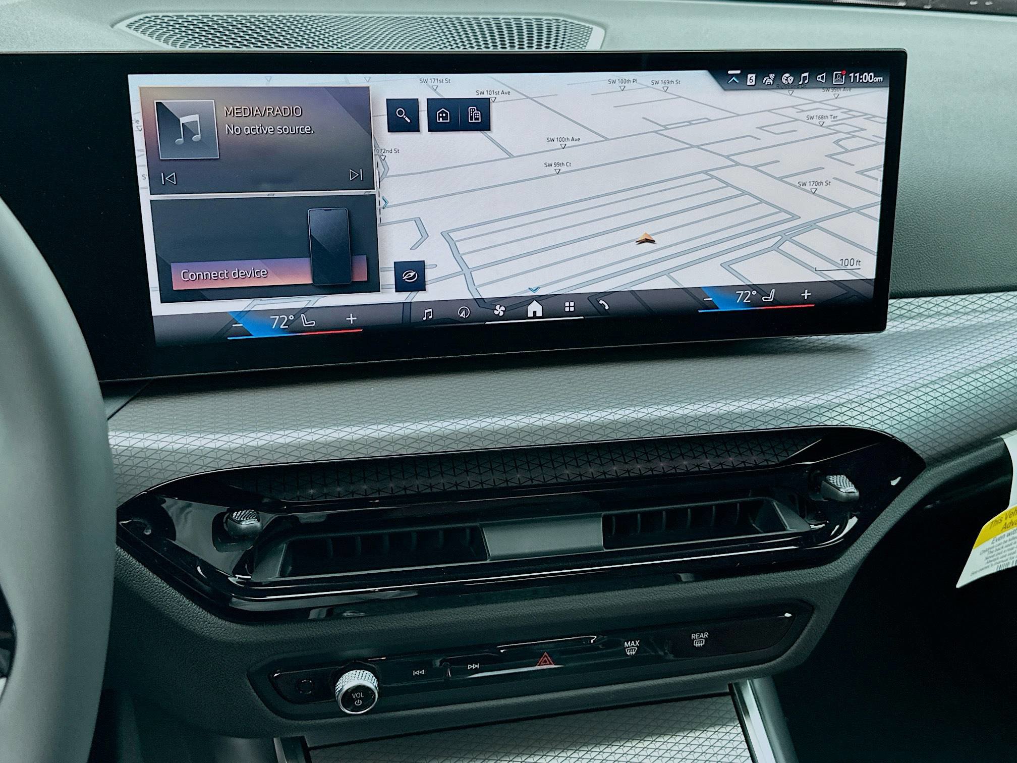 2025 Bmw 330i photo 10