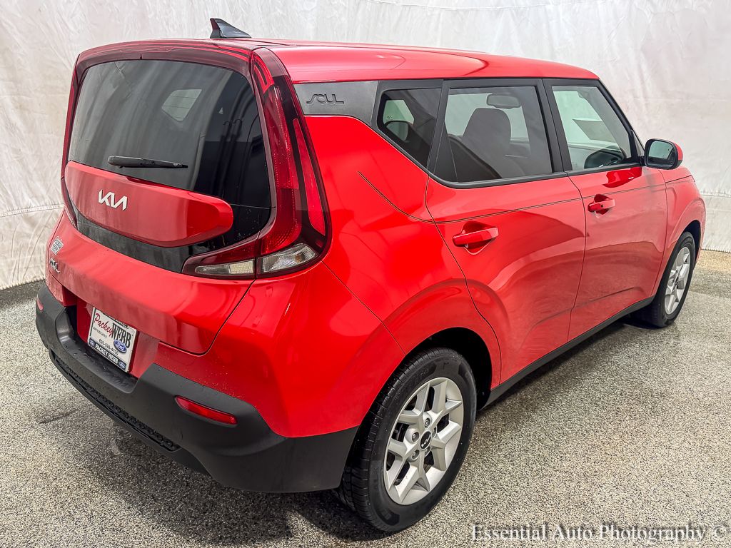 2022 KIA SOUL - Image 9