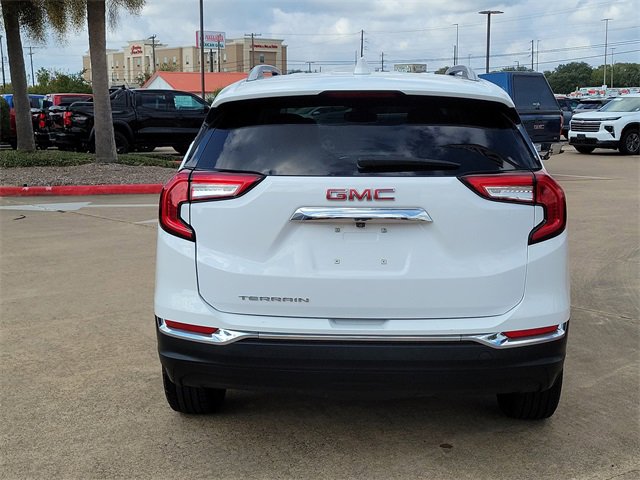 2024 Gmc Terrain SLT photo 3