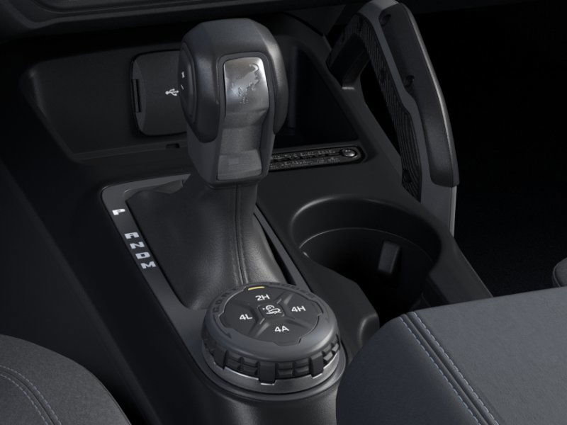 2025 Ford Bronco Outer Banks photo 15