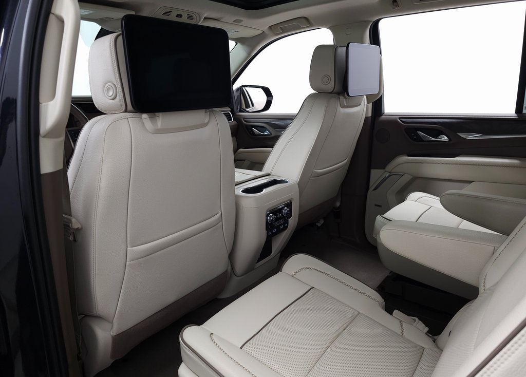 2023 GMC YUKON - Image 37