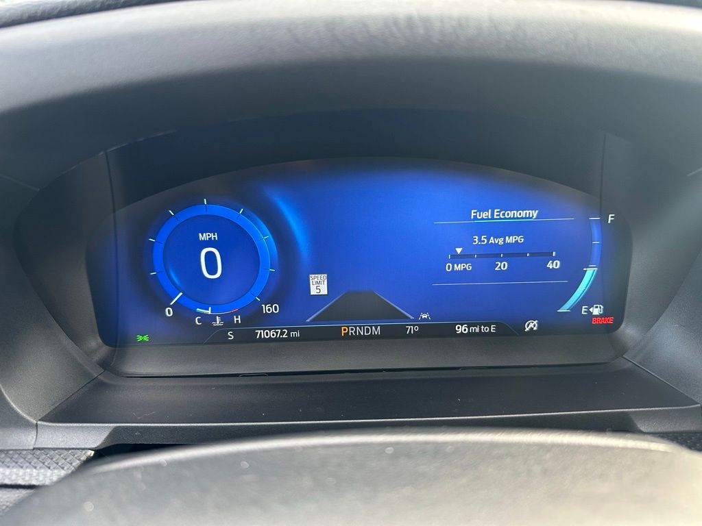 2021 Ford Explorer ST photo 22