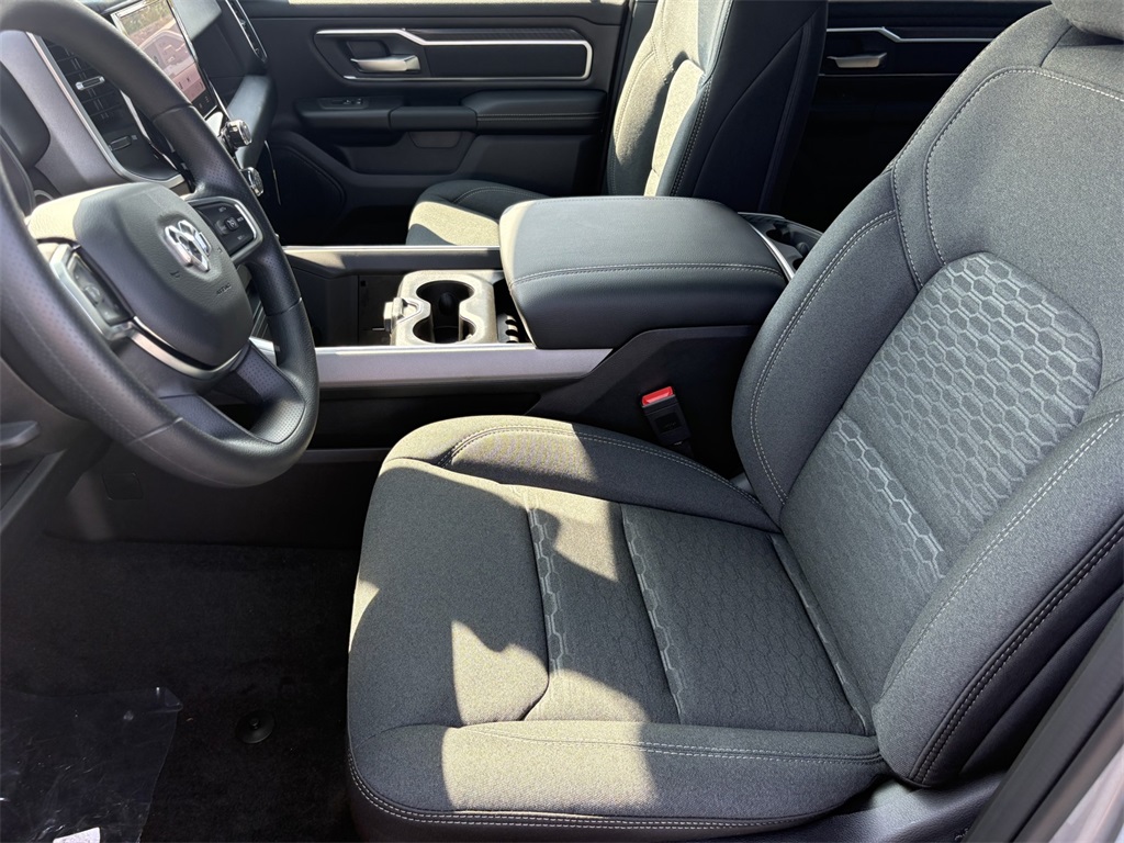 2025 Ram 1500 Big Horn photo 18