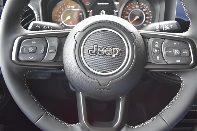 2025 Jeep Gladiator Sport photo 16