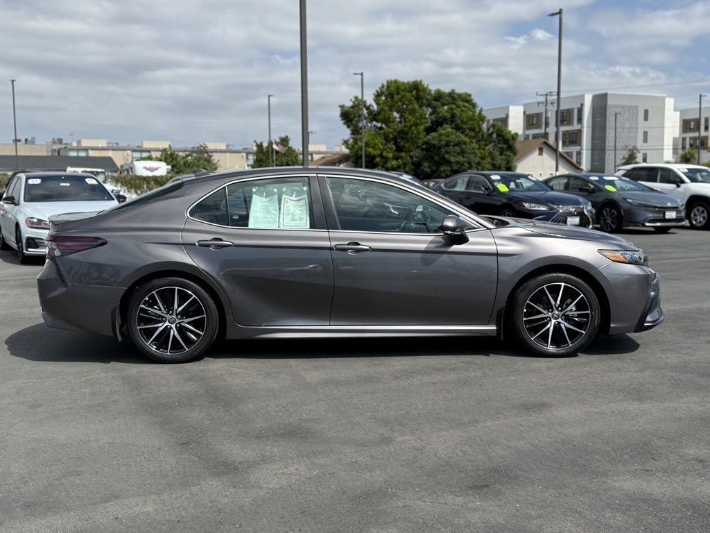 2024 Toyota Camry SE photo 12