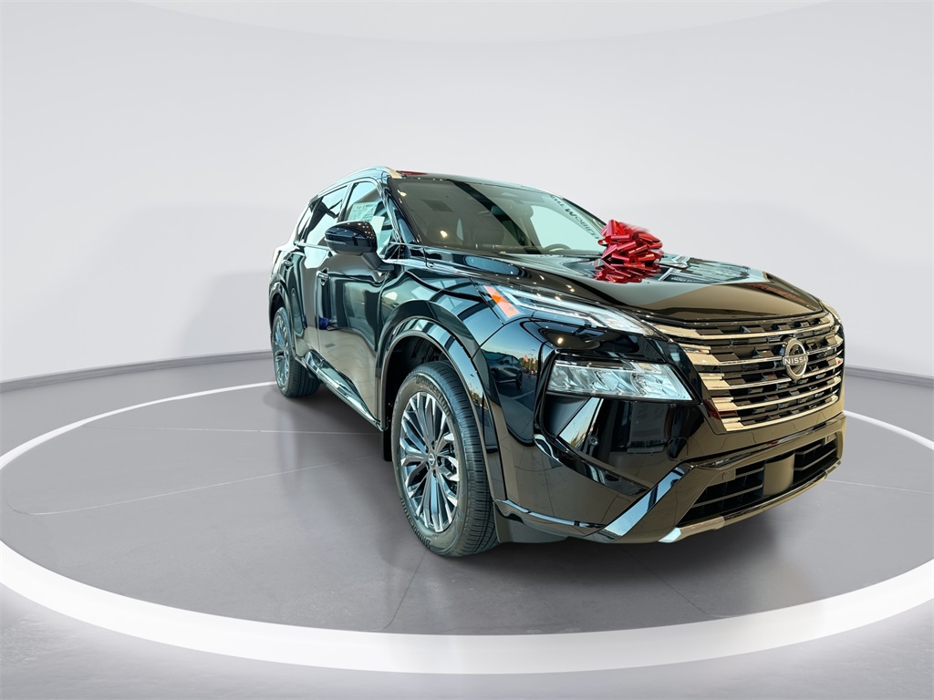 2026 Nissan Rogue Platinum photo 2