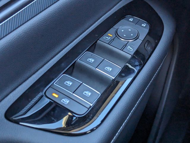 2025 Nissan Murano SL photo 18